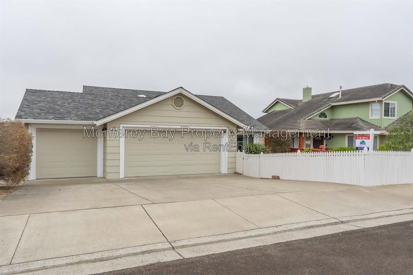 383 Hillcrest property image