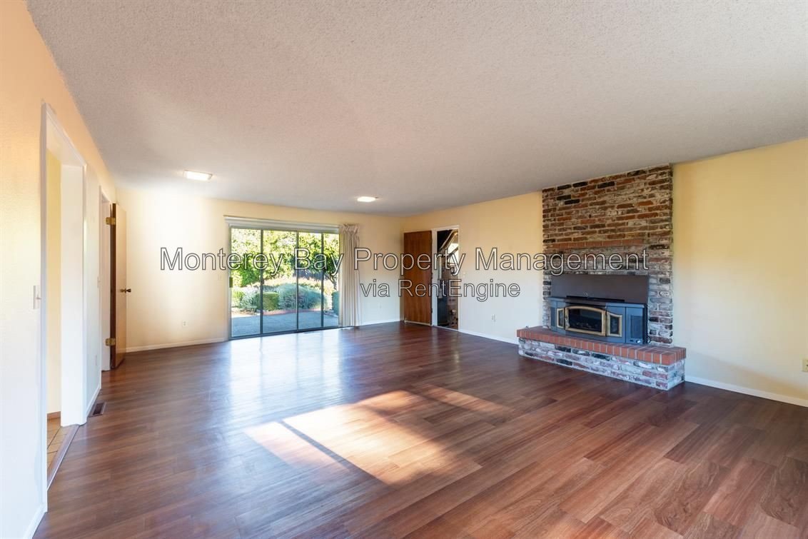 27045 Meadows 10% property image