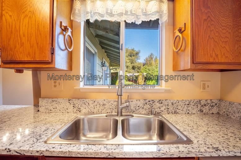 27045 Meadows 10% property image